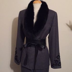 💃Sale💃💥Albert Nipon Gray Wool Flannel Suit